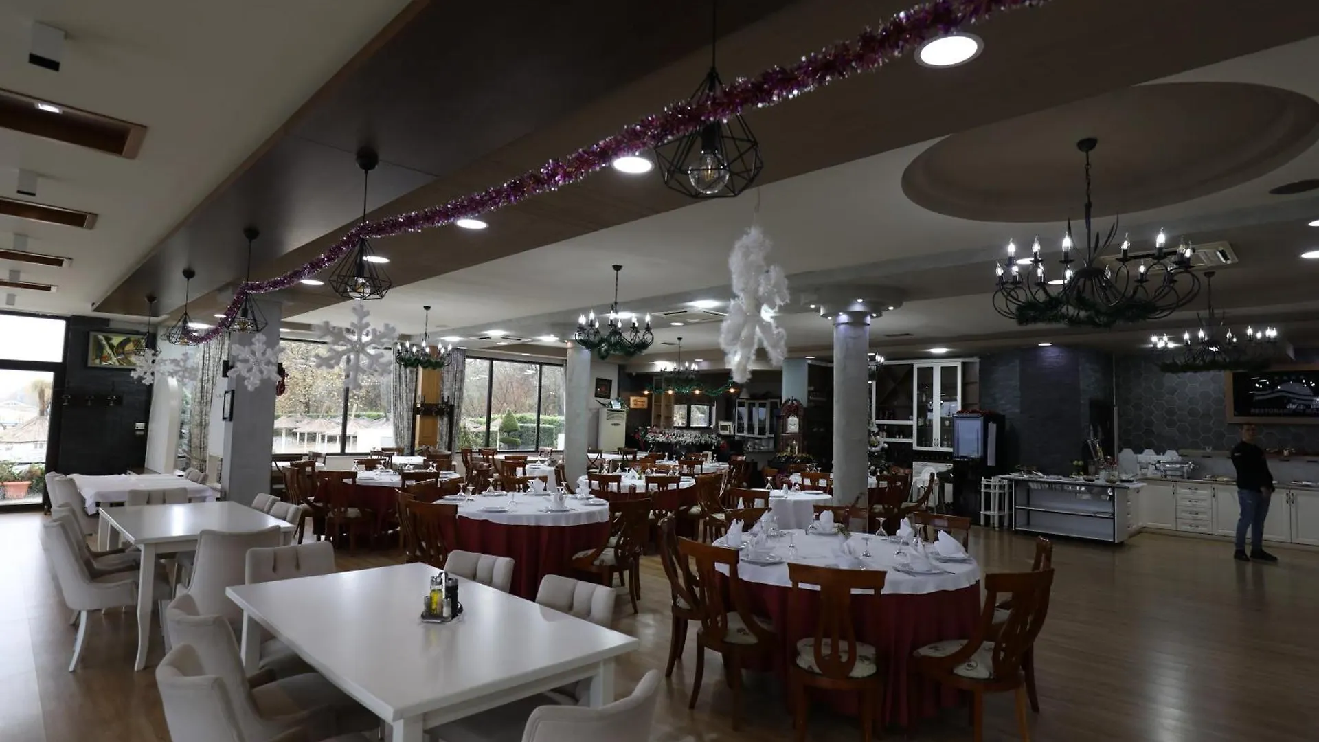 Hotel 1 Maji Pogradec